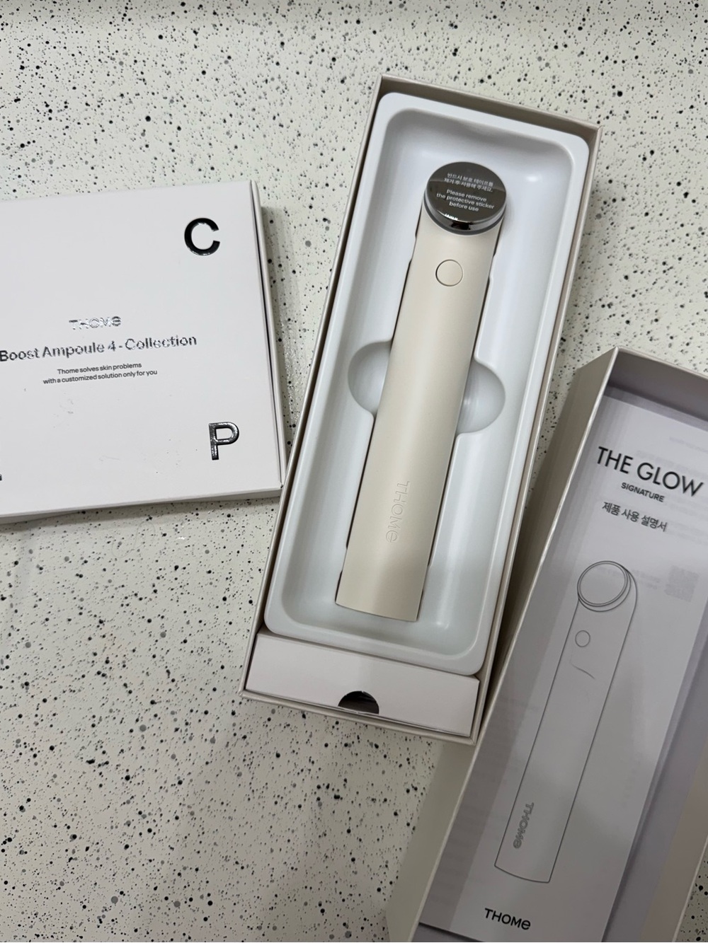 NIB Thome The Glow Signature Dual-Frequency Skincare Ultrasound & 4 Ampule Set